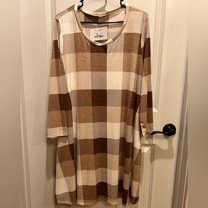 NWT Taupe Plaid Dress size 2XL
